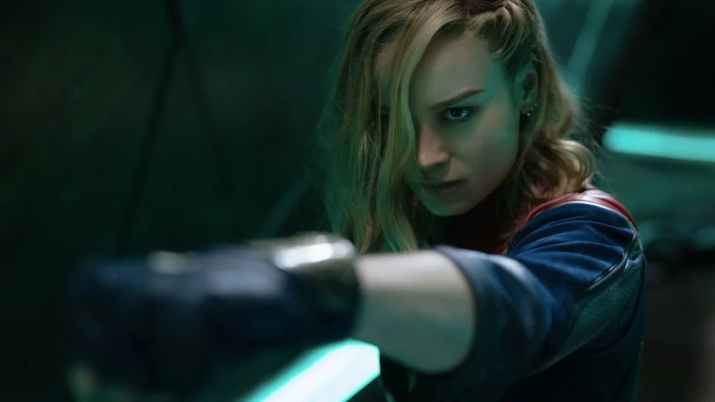 Капитан Марвел смотреть онлайн